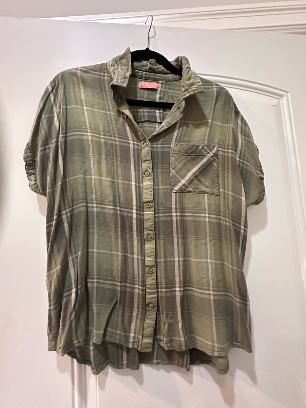 Olive Plaid Short-Sleeve Button-Up Shirt - Unbranded